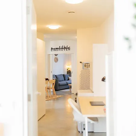 Urban Luxe 70 M2 Two-bedroom Gb-62