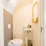 Urban Luxe 70 M2 Two-bedroom Gb-62 아파트
