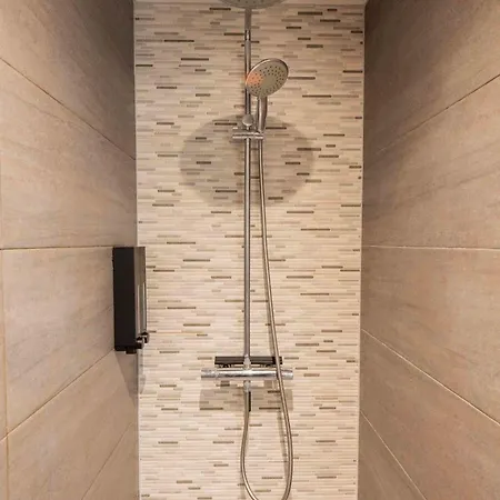 Apartmán Urban Luxe 70 M2 Two-bedroom Gb-62