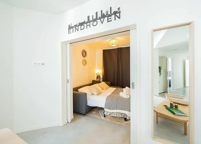 Urban Luxe 70 M2 Two-bedroom Gb-62 *