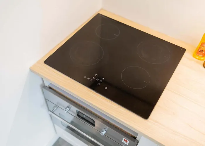 Urban Luxe 70 M2 Two-bedroom Gb-62 *