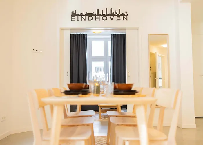 Urban Luxe 70 M2 Two-bedroom Gb-62 Apartment